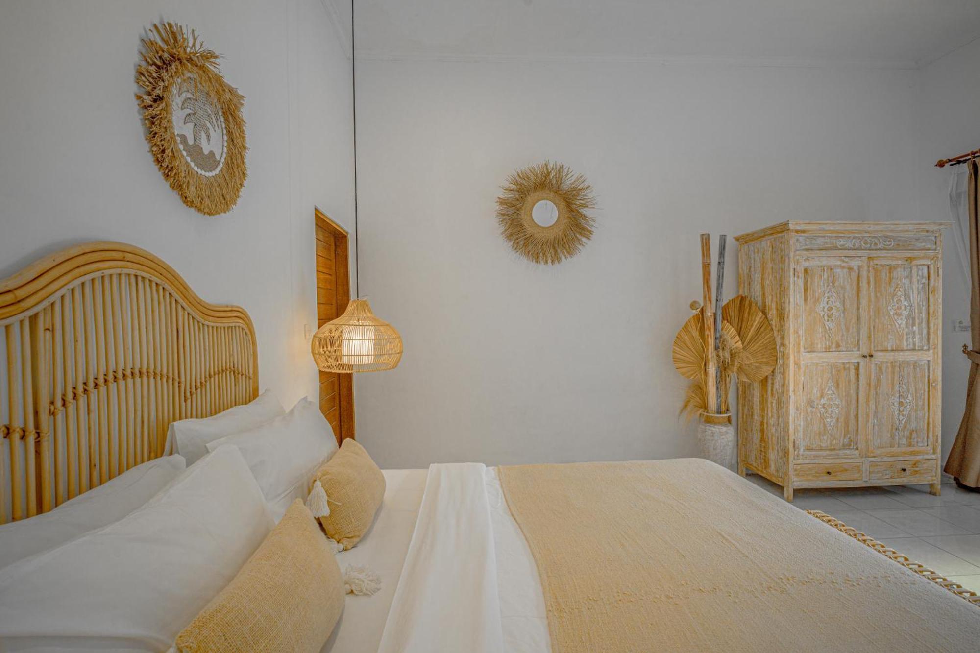 Deba I Villa *